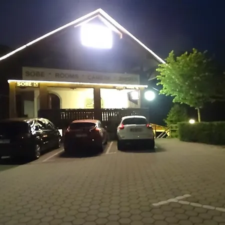 Pr'kosnik Bohinji-tó